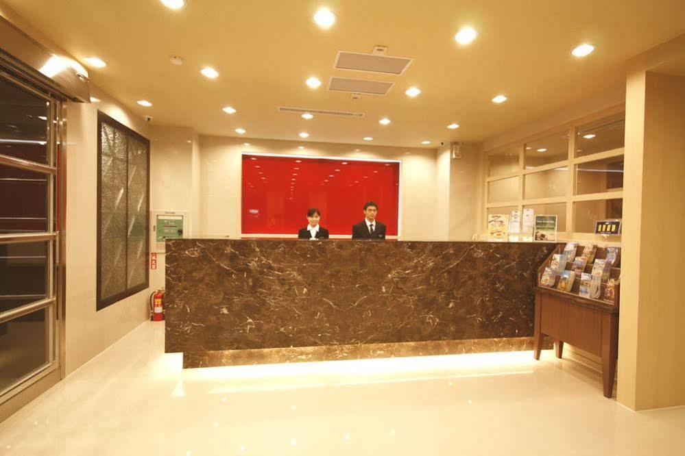 Kindness Hotel - Tainan Minsheng Kültér fotó